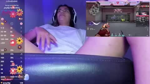 Angie  online show from November 6, 9:15 pm