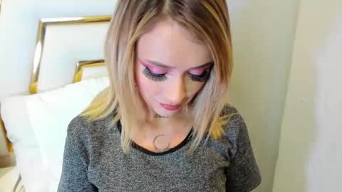 . Sabrina Cole . online show from January 4, 3:07 am