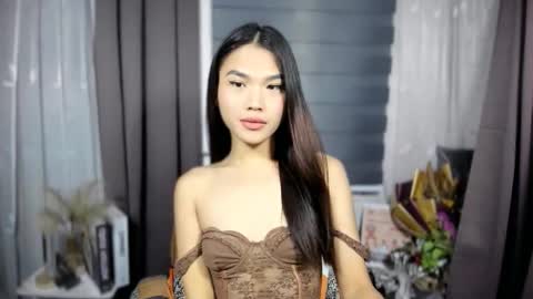 Nadine online show from January 11, 12:10 pm