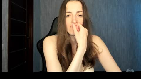 Snapshot of sabrina_mur chatting on May 16, 3:11 pm sabrina_mur online show from May 16, 3:11 pm