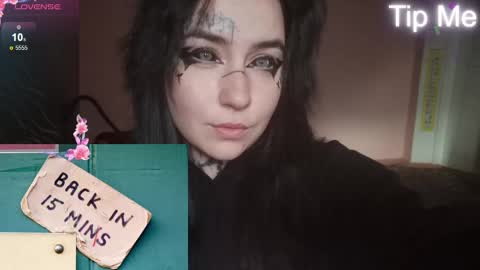 Snapshot of sabrina_raiders_666 chatting on February 5, 12:17 pm Lilith Solar online show from February 5, 12:17 pm