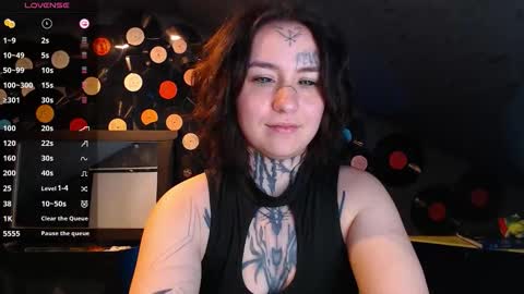 Snapshot of sabrina_raiders_666 chatting on December 5, 3:09 pm Lilith Solar online show from December 5, 3:09 pm