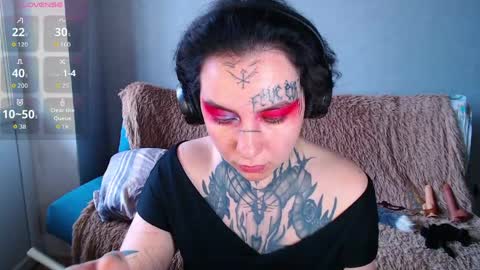 Snapshot of sabrina_raiders_666 chatting on April 22, 5:32 am Lilith Solar online show from April 22, 5:32 am
