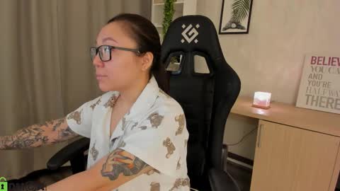 GMT7TueWedThuFriSatSun 0100am-0700am online show from February 16, 12:07 am