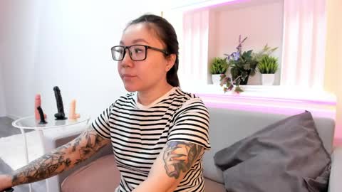 GMT7TueWedThuFriSatSun 0100am-0700am online show from March 31, 12:01 am