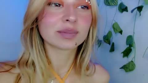 Snapshot of sabrinaexpositoxx chatting on June 30, 4:41 pm SABRI online show from June 30, 4:41 pm