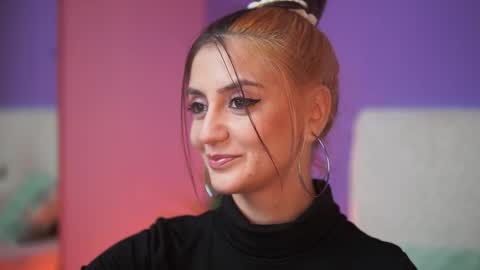  Sabrina  online show from November 14, 8:07 pm