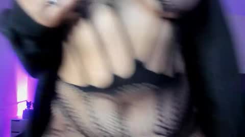 Sabrina  online show from November 7, 11:32 am