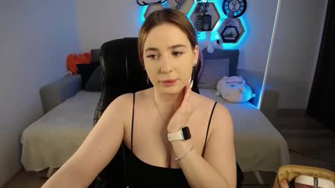 Sabrina Violet online show from February 18, 9:10 am