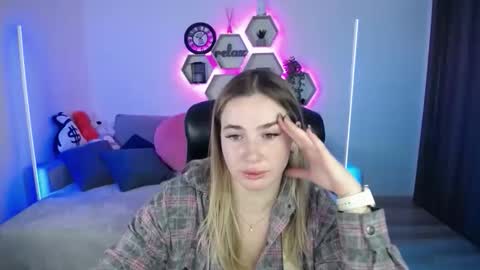 Sabrina Violet online show from September 12, 8:03 am