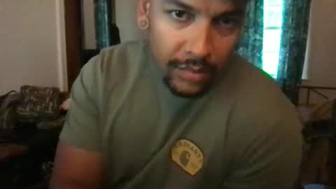 Beezy online show from May 21, 5:20 pm