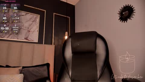 Snapshot of sade_jackson1 chatting on October 17, 4:59 am Sophie online show from October 17, 4:59 am