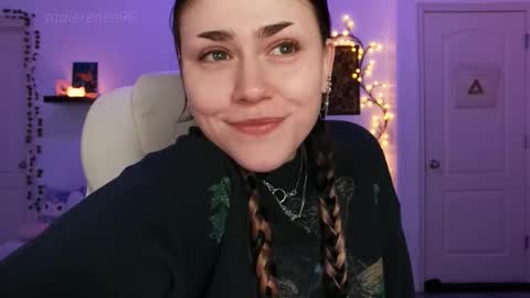 Sadie Renee  online show from February 18, 11:22 pm