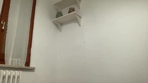 Snapshot of saele004 chatting on February 22, 8:57 am saele004 online show from February 22, 8:57 am