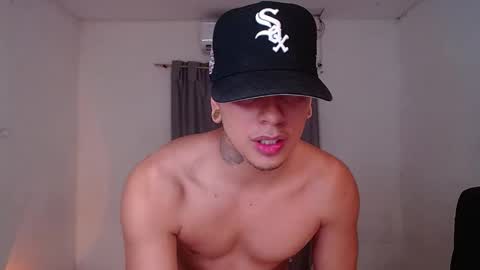 Snapshot of saenz_hotx chatting on January 30, 12:29 am saenz_hotx online show from January 30, 12:29 am