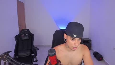 saenz_hotx online show from November 21, 1:15 am