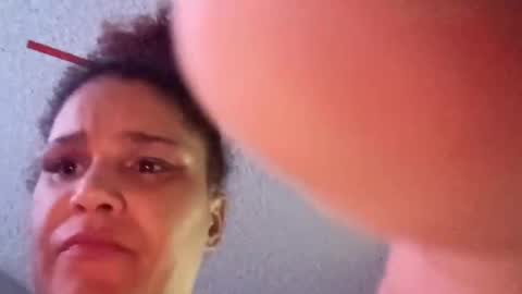 Snapshot of sagitariablossom chatting on February 18, 4:52 am LatinaMamacita online show from February 18, 4:52 am