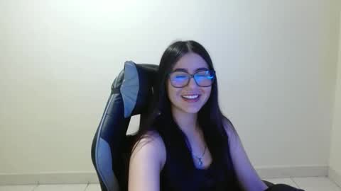 Sahaliefox  online show from January 10, 8:10 pm