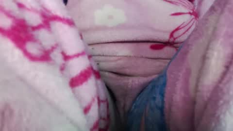 Snapshot of sahotlove1 chatting on February 17, 4:09 am Karina online show from February 17, 4:09 am