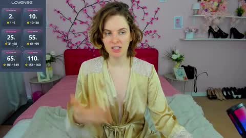 Adel online show from November 20, 7:41 am