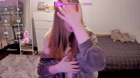 You can call me Lo if someone writes to me in the pm without paying an instant BAN online show from December 18, 5:10 pm