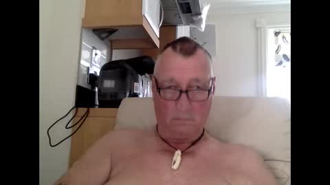 Snapshot of sail_naked chatting on September 26, 3:49 pm sail_naked online show from September 26, 3:49 pm