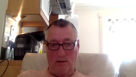 Snapshot of sail_naked chatting on June 21, 10:40 am sail_naked online show from June 21, 10:40 am