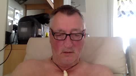 Snapshot of sail_naked chatting on August 2, 5:11 pm sail_naked online show from August 2, 5:11 pm