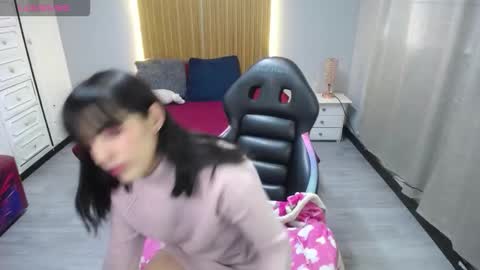 Snapshot of sailor_moon07 chatting on March 19, 12:53 pm sailor online show from March 19, 12:53 pm