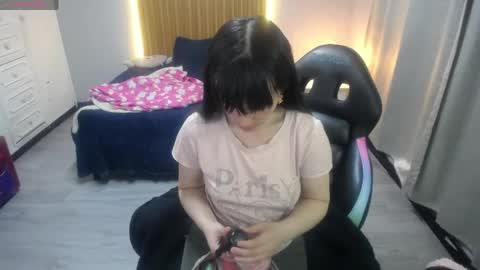Snapshot of sailor_moon07 chatting on May 14, 3:24 am sailor online show from May 14, 3:24 am