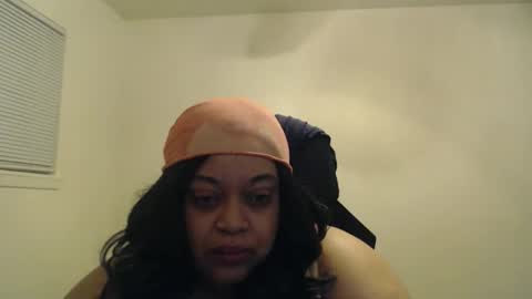 Queen Serenity online show from May 13, 2:31 am