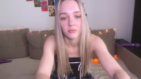 Sofia online show from December 17, 12:00 pm