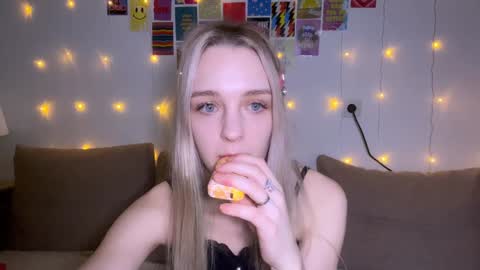 Sofia online show from January 3, 1:03 pm