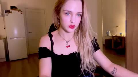 Sofia online show from December 4, 12:42 am