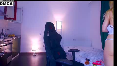 Sofia online show from May 15, 11:01 pm