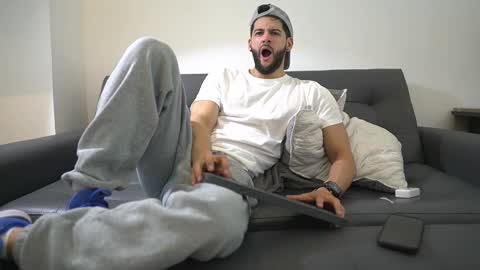 saimon  online show from November 13, 4:06 pm