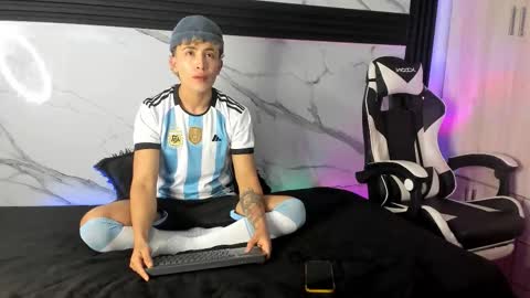 Juan online show from November 27, 4:14 am