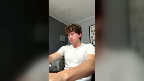 Snapshot of saint_nott chatting on March 10, 7:41 pm saint_nott online show from March 10, 7:41 pm