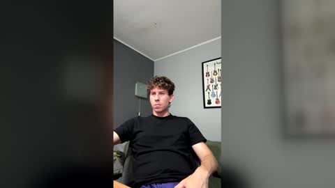 Snapshot of saint_nott chatting on April 2, 6:00 am saint_nott online show from April 2, 6:00 am