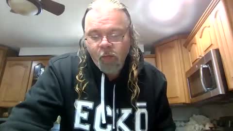 Snapshot of saintbeenadick chatting on April 8, 2:06 pm saintbeenadick online show from April 8, 2:06 pm