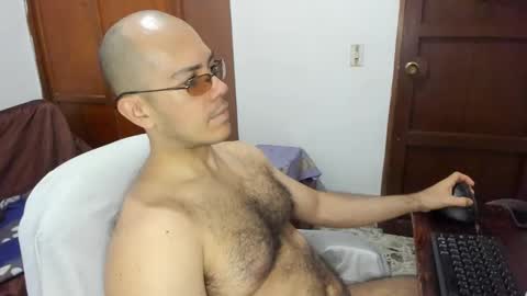 Snapshot of saintedy01 chatting on October 11, 3:32 pm saintedy01 online show from October 11, 3:32 pm