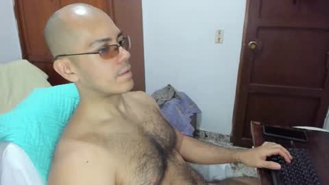 Snapshot of saintedy01 chatting on December 19, 1:07 pm saintedy01 online show from December 19, 1:07 pm