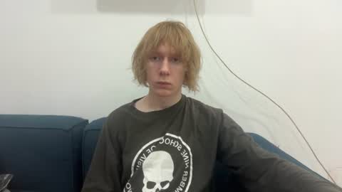 Snapshot of saintfawn chatting on July 13, 4:32 pm saintfawn online show from July 13, 4:32 pm