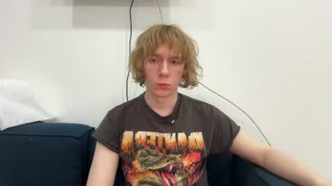 Snapshot of saintfawn chatting on July 27, 9:44 pm saintfawn online show from July 27, 9:44 pm