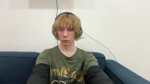 Snapshot of saintfawn chatting on July 28, 4:39 pm saintfawn online show from July 28, 4:39 pm
