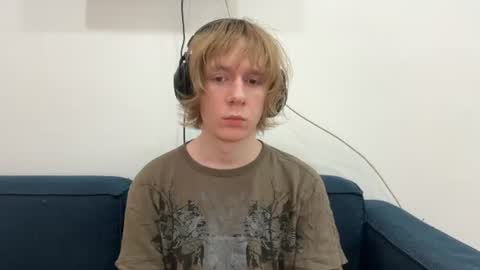 Snapshot of saintfawn chatting on July 31, 4:06 pm saintfawn online show from July 31, 4:06 pm