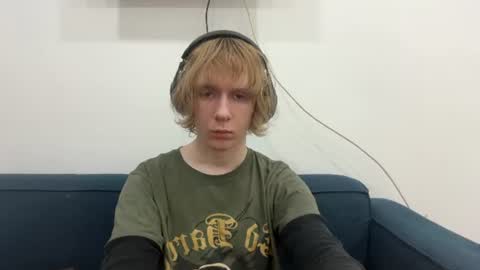 Snapshot of saintfawn chatting on August 5, 3:37 pm saintfawn online show from August 5, 3:37 pm