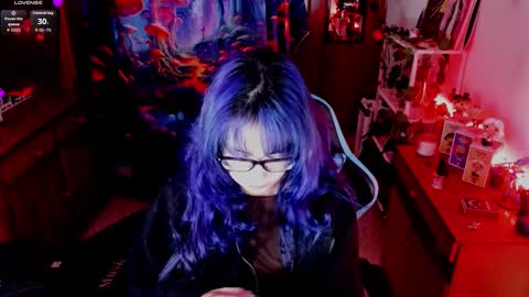    online show from December 5, 9:29 am