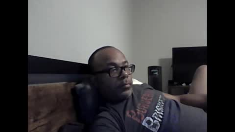 Snapshot of sakanutz chatting on April 5, 5:48 am cumgetit online show from April 5, 5:48 am