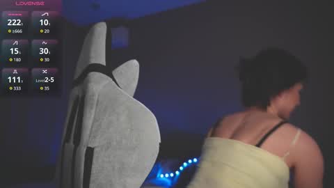 Snapshot of sakurasara chatting on February 9, 4:00 pm Sara online show from February 9, 4:00 pm